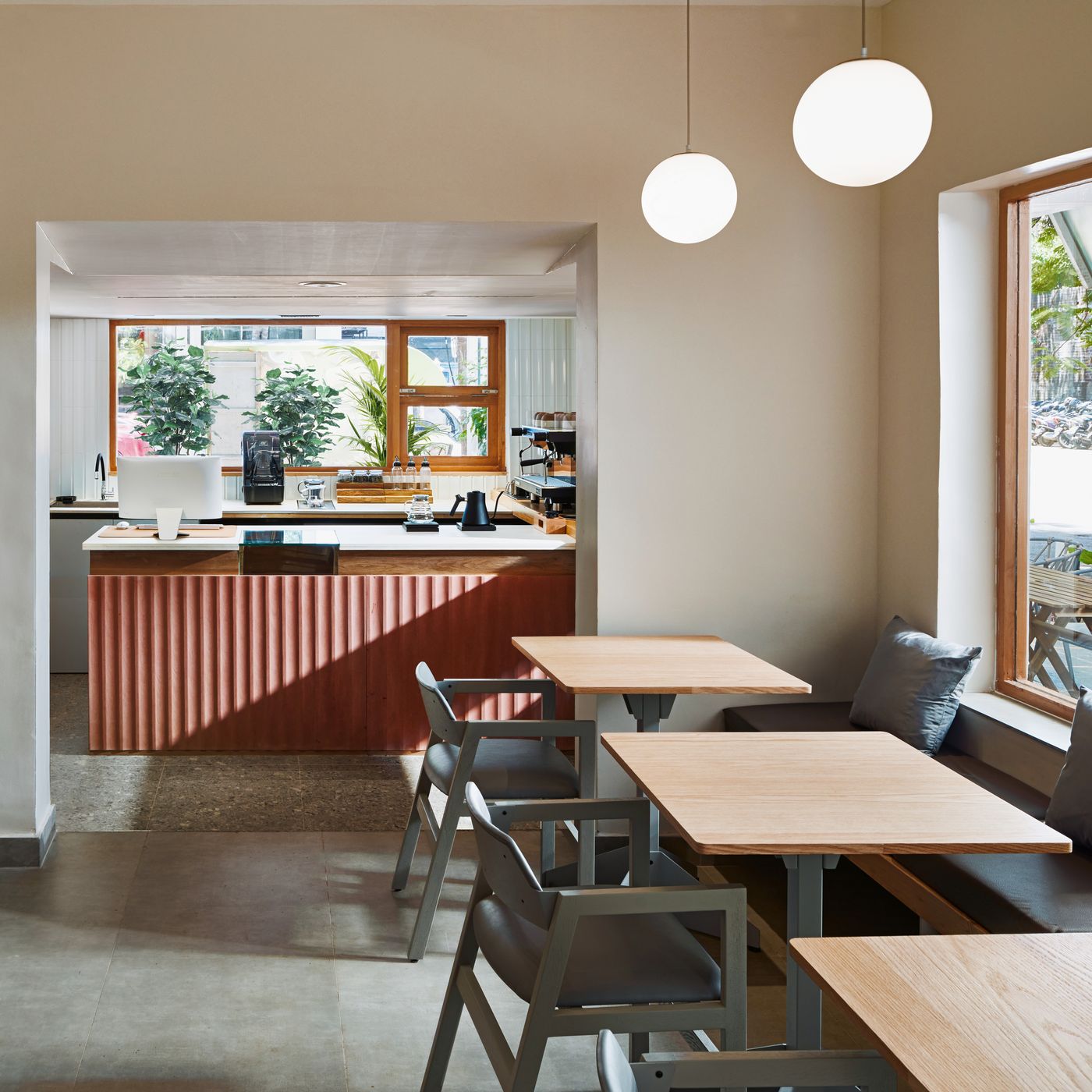 The coffee bar at Anna Nagar